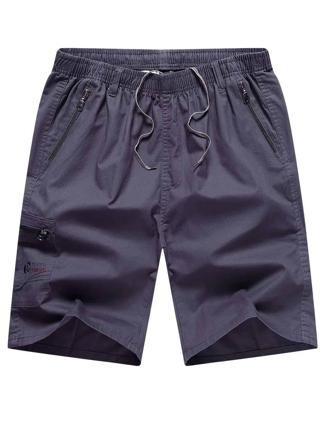 Light cargo shorts with pockets