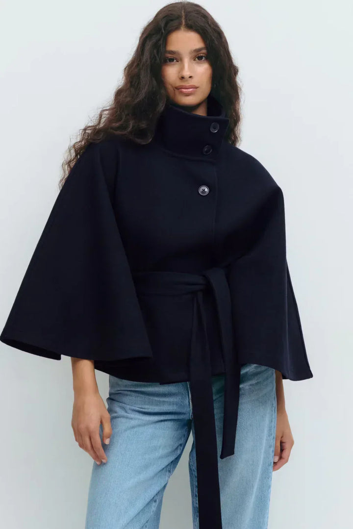 CAPE JACKET WITH BELT