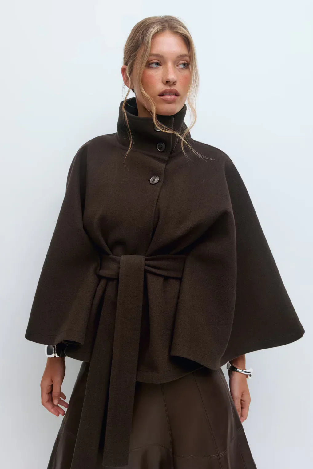 CAPE JACKET WITH BELT