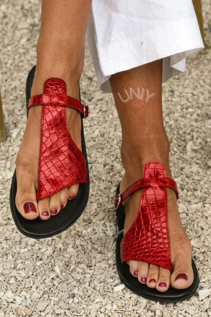 Crocodile effect thong sandals with strap and buckle on the instep