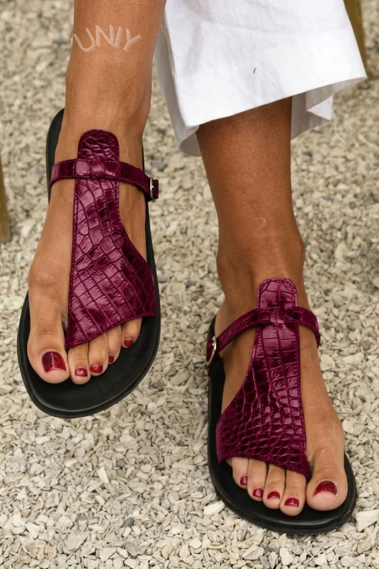 Crocodile effect thong sandals with strap and buckle on the instep