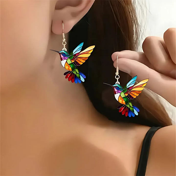 Necklace with "Hummingbird" Pendant – Celebrate Joy and Freedom
