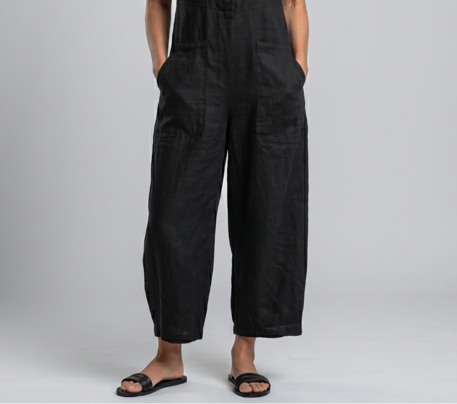 Salvadora | Elegant Sleeveless Jumpsuit