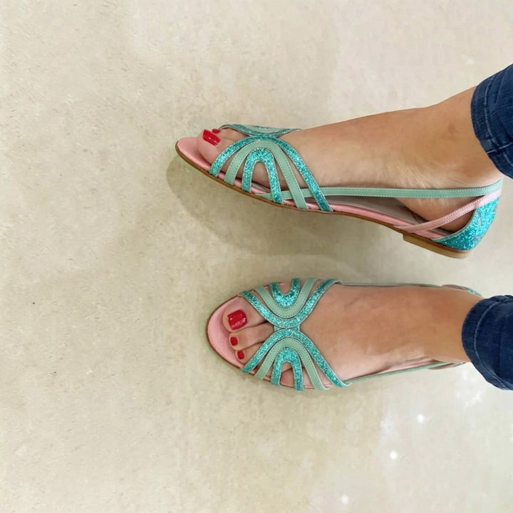 Eleonora | Golden Sandals – Summer Light
