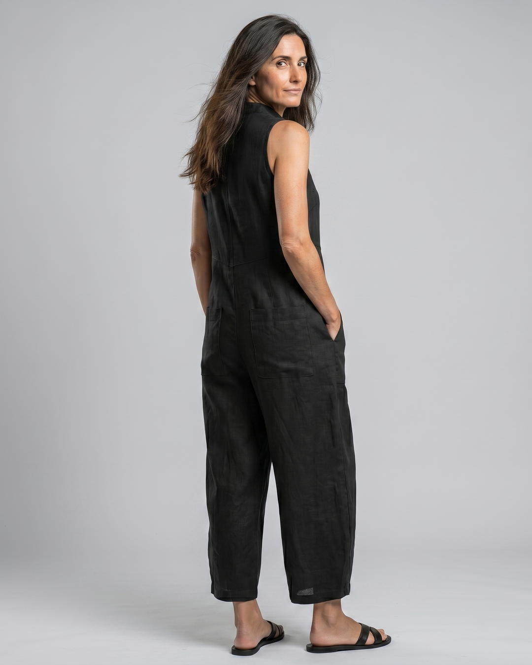 Salvadora | Elegant Sleeveless Jumpsuit