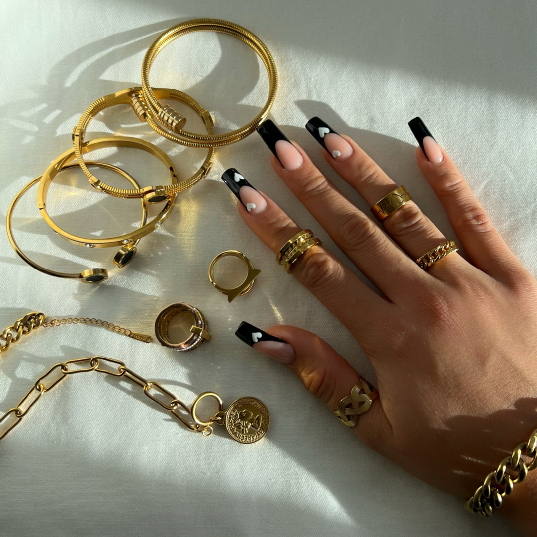 Curb Ring with Chain