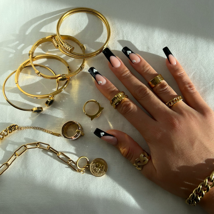 Curb Ring with Chain