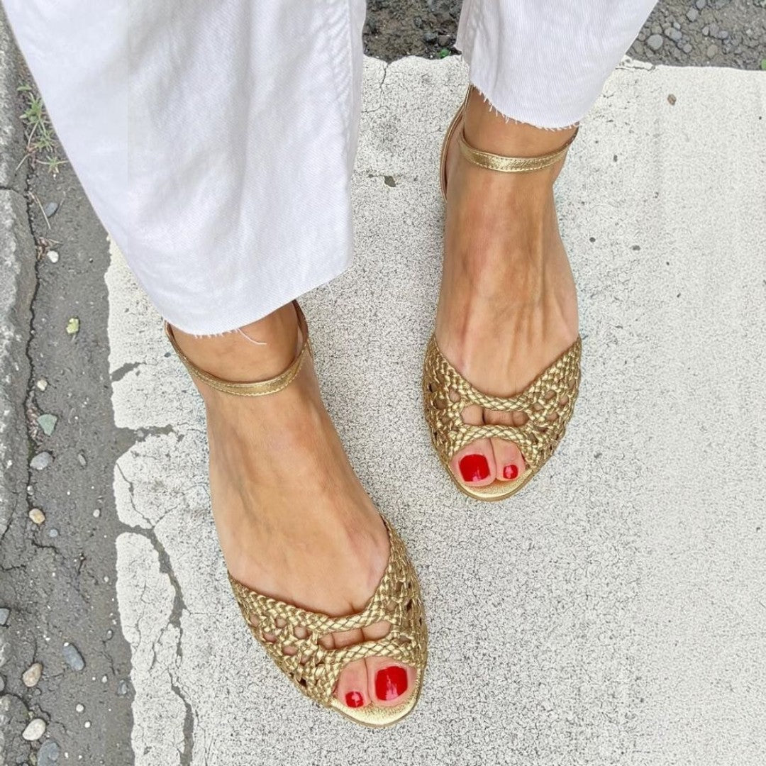 Isadora | Woven Golden Sandals – Golden Elegance and Comfort