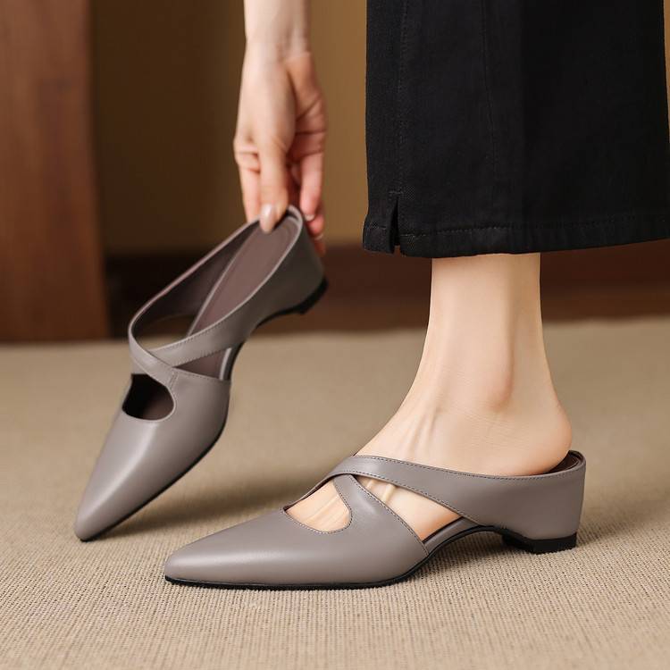 Selva | Leather Mules