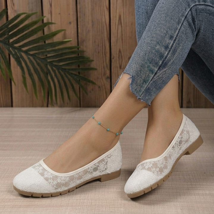 Blanche - Floral Lace Ballerinas