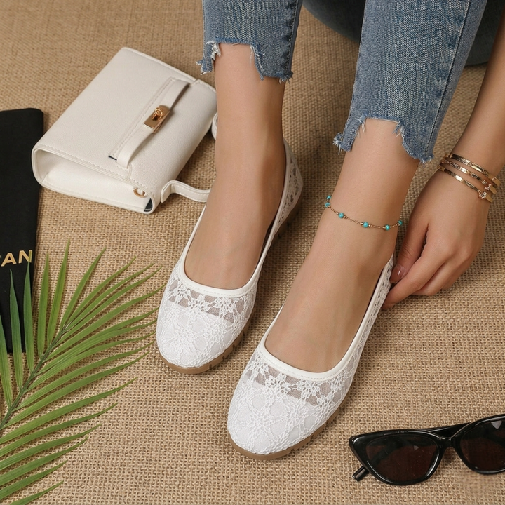 Blanche - Floral Lace Ballerinas