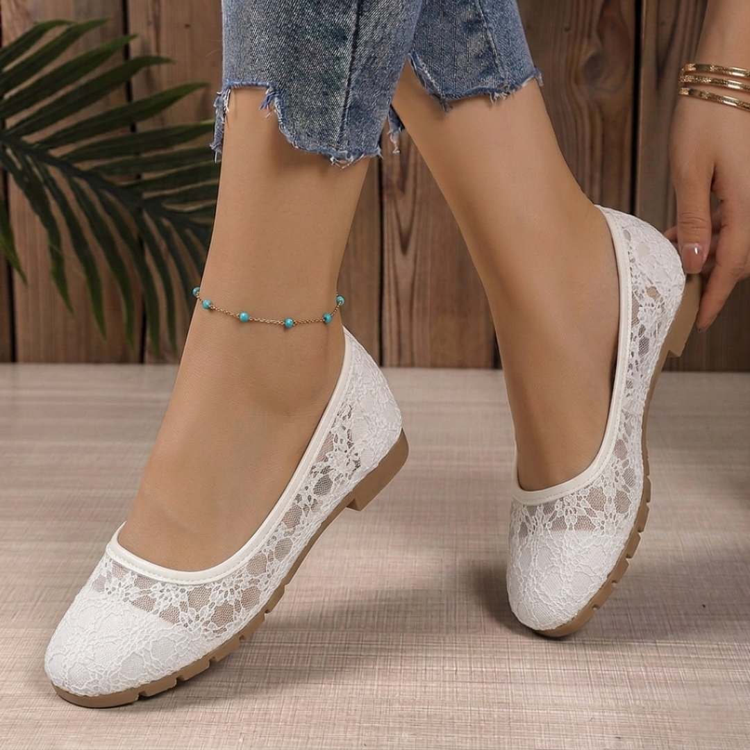 Blanche - Floral Lace Ballerinas