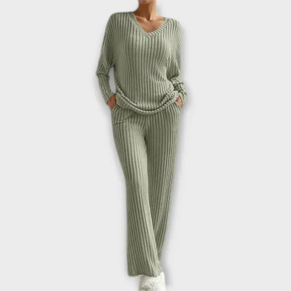 Alexandra - Comfortable and Stylish Set