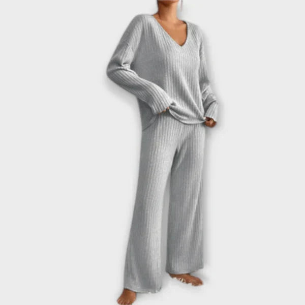 Alexandra - Comfortable and Stylish Set