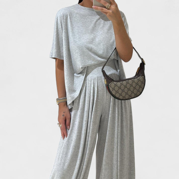 Nádia - Lightweight Comfortable Set