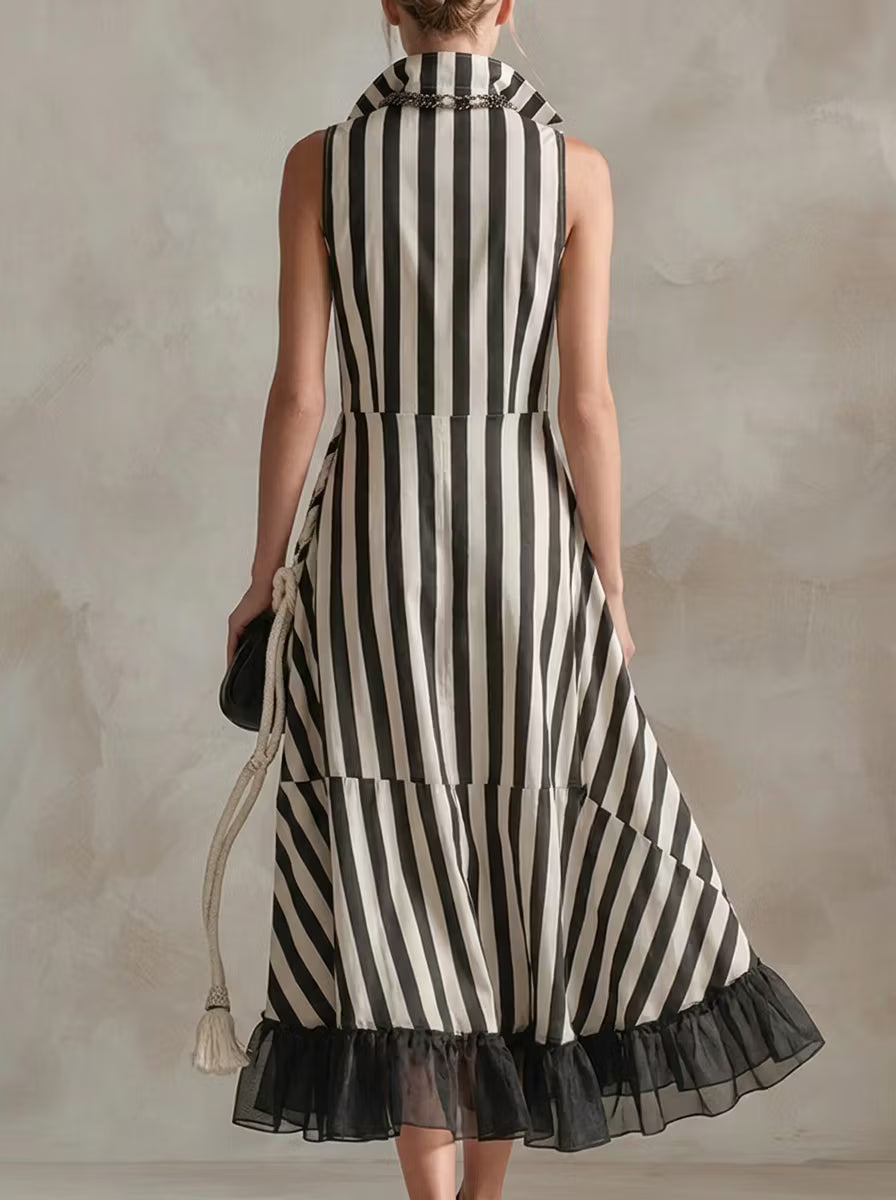 Modern sleeveless striped chiffon dress with patchwork, made of linen and cotton.