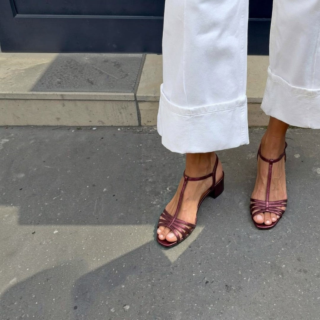 Allegra | Golden Sandals: Daily Elegance for Every Day
