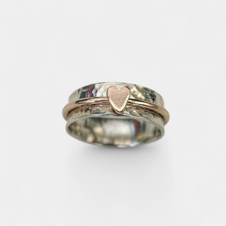 Myrsin - Delicate heart-shaped ring in gold, rose gold, or silver