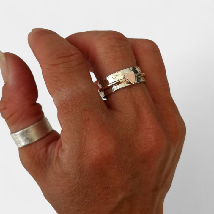 Myrsin - Delicate heart-shaped ring in gold, rose gold, or silver